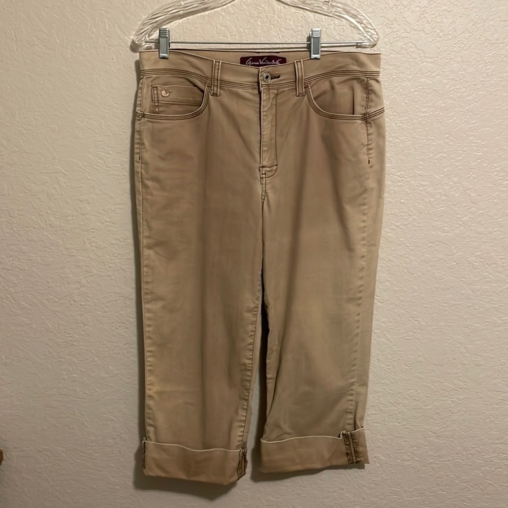 Gloria Vanderbilt Women’s Cuffed Cropped Capri Jeans Size 10